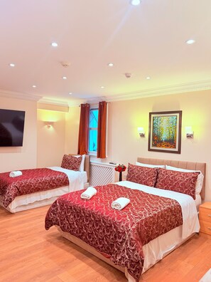 Studio Family | WiFi (無料)、ベッドシーツ