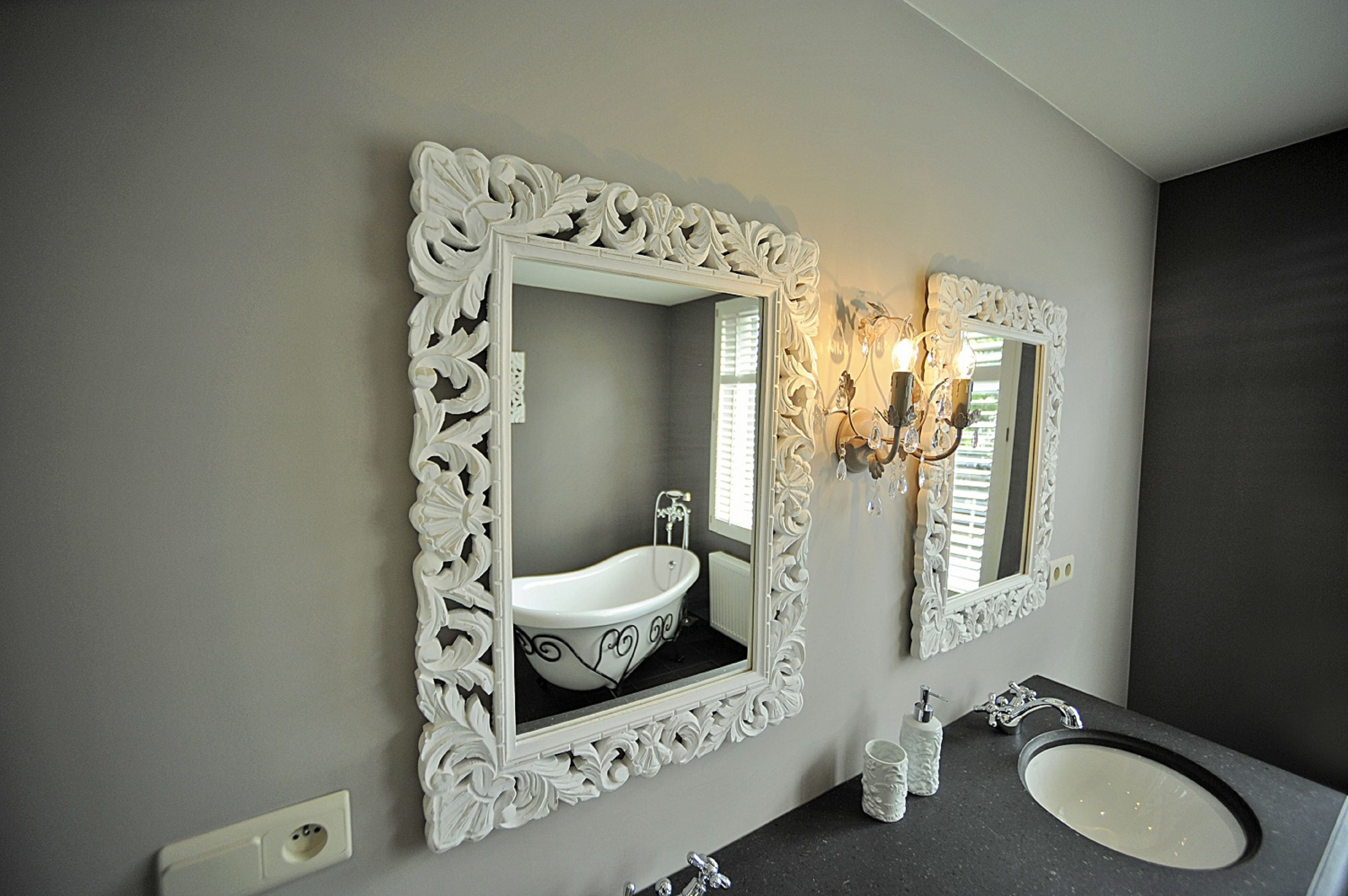 Grand Double Room | Bathroom | Free toiletries, hair dryer, toilet paper