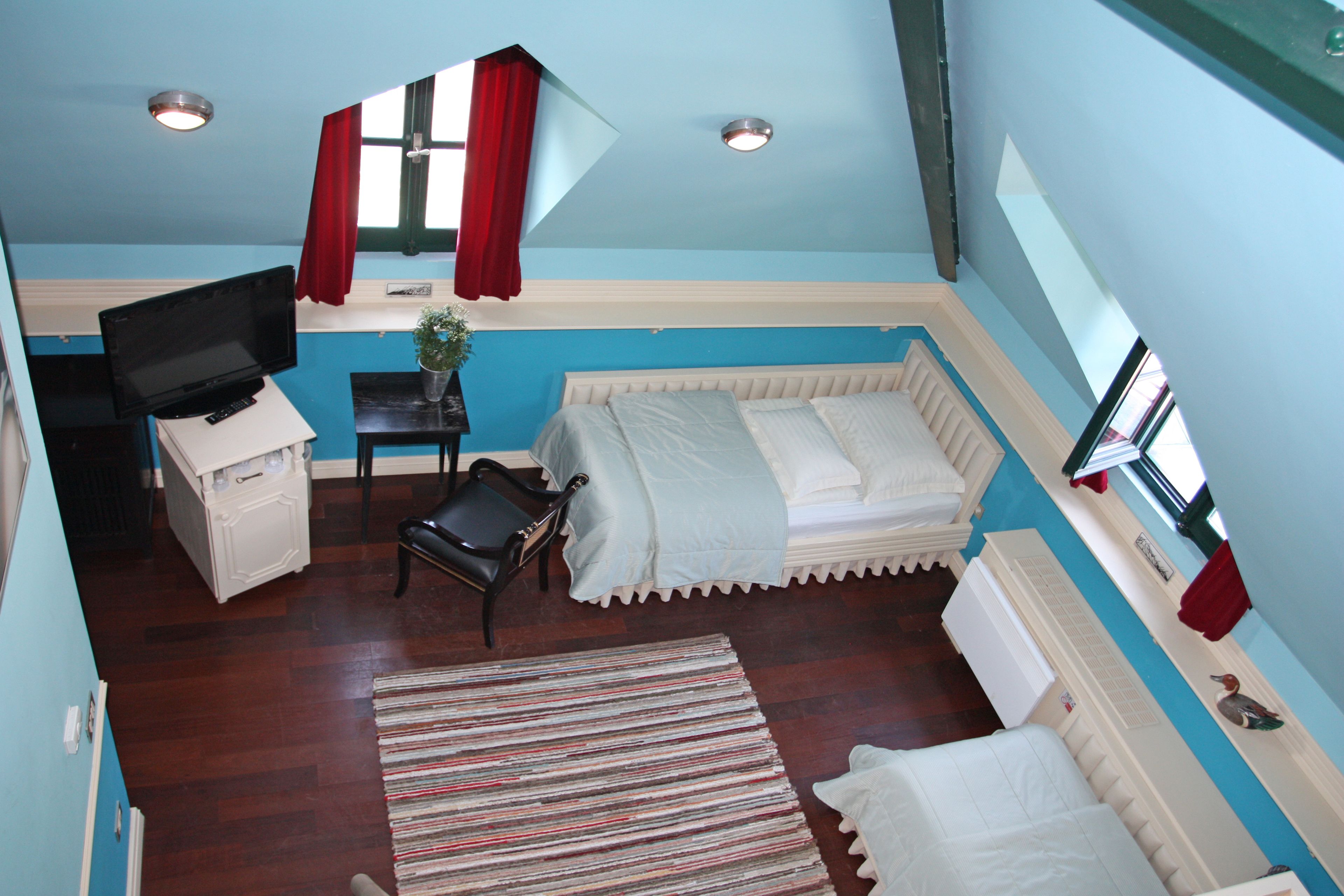 standard triple room | minibar, soundproofing, free cots/infant beds, free wifi