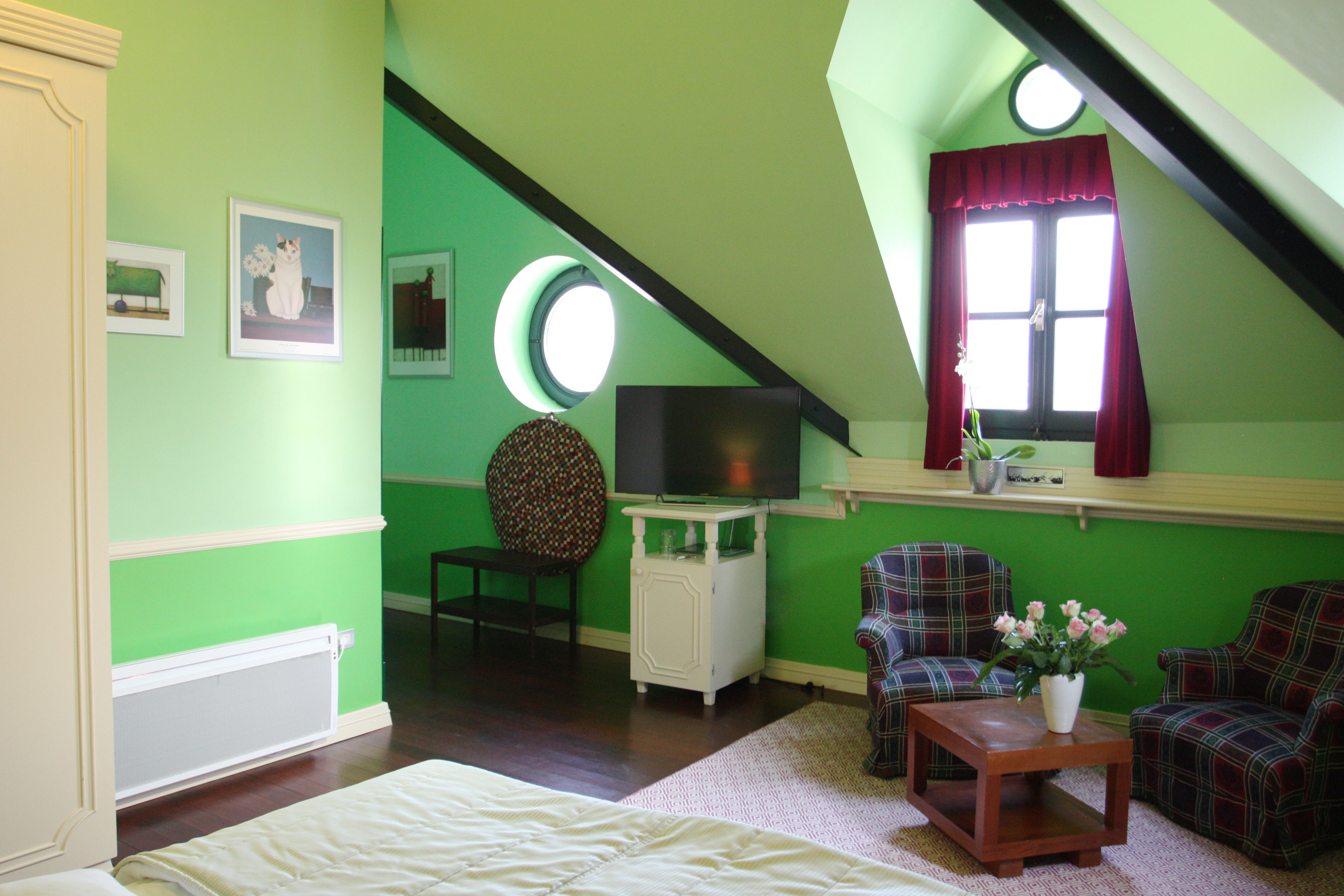 superior double room, mountainside | minibar, soundproofing, free cots/infant beds, free wifi