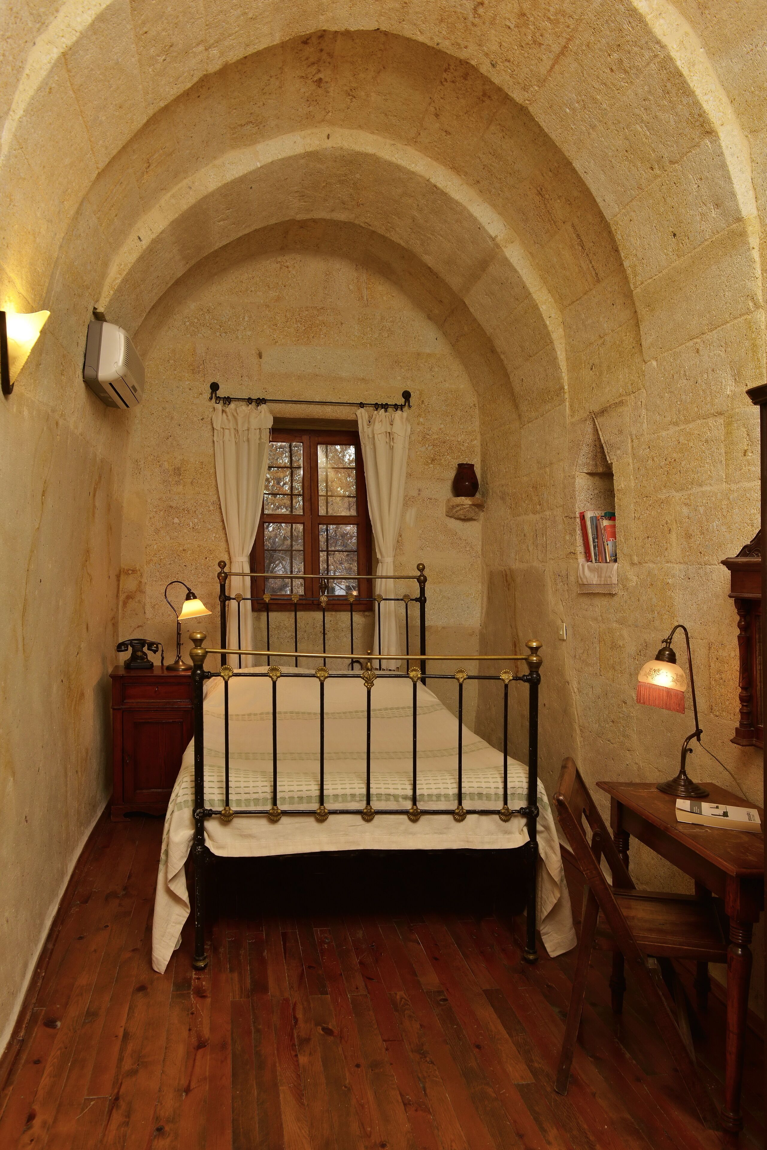 labyrinth cave house | in-room safe, soundproofing, free cots/infant beds, free wifi