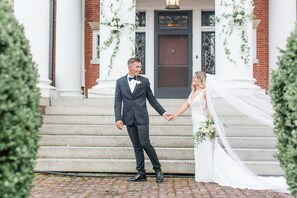 Property entrance - The Mercersburg Inn (Mercersburg)