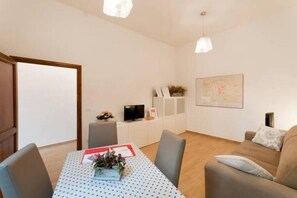 Appartement, 1 chambre | Coin séjour