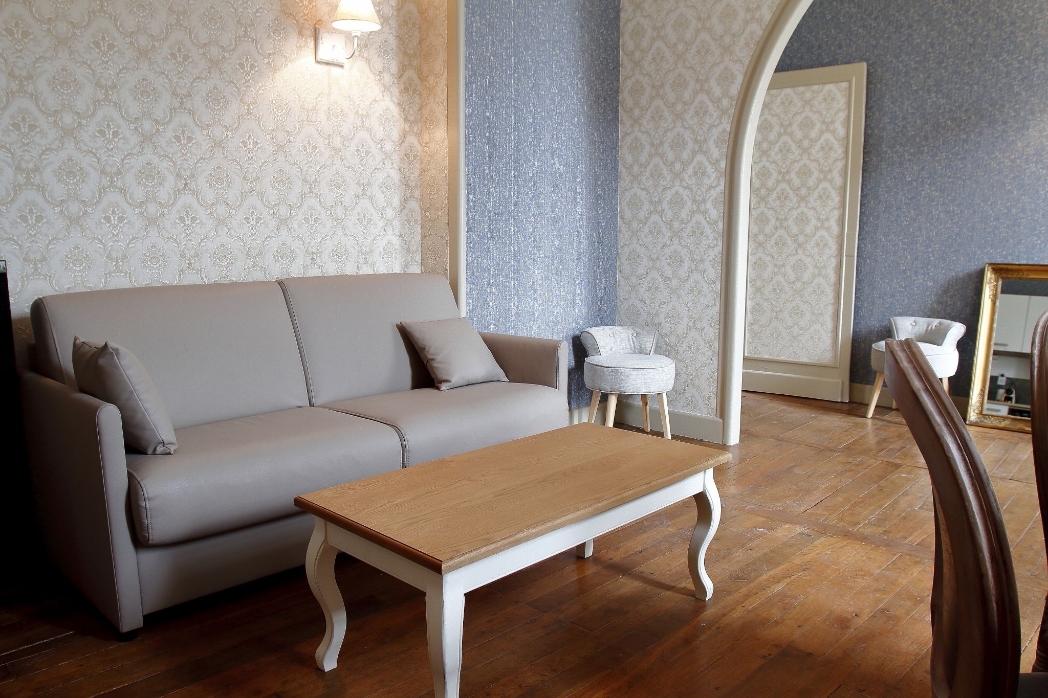 1 chambre, literie de qualité supérieure, décoration personnalisée