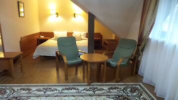 In-room safe, desk, iron/ironing board, free WiFi