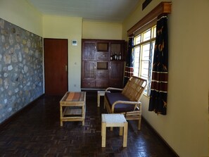 Coin salon dans le hall