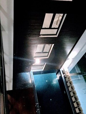 Outdoor pool - The High One 2 Condo (Chonburi)