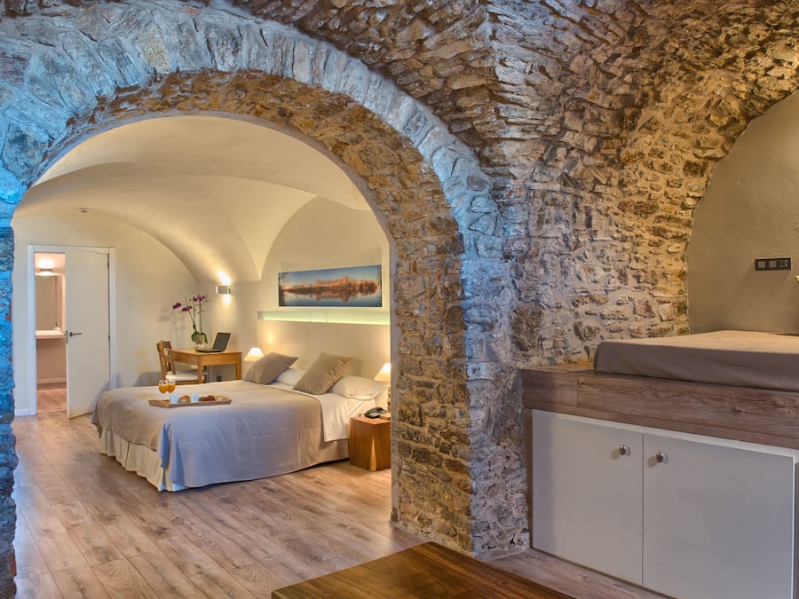 Family Room | Minibar, in-room safe, blackout drapes, free WiFi