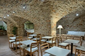 Restaurant - Hotel el Petit Convent (Begur)
