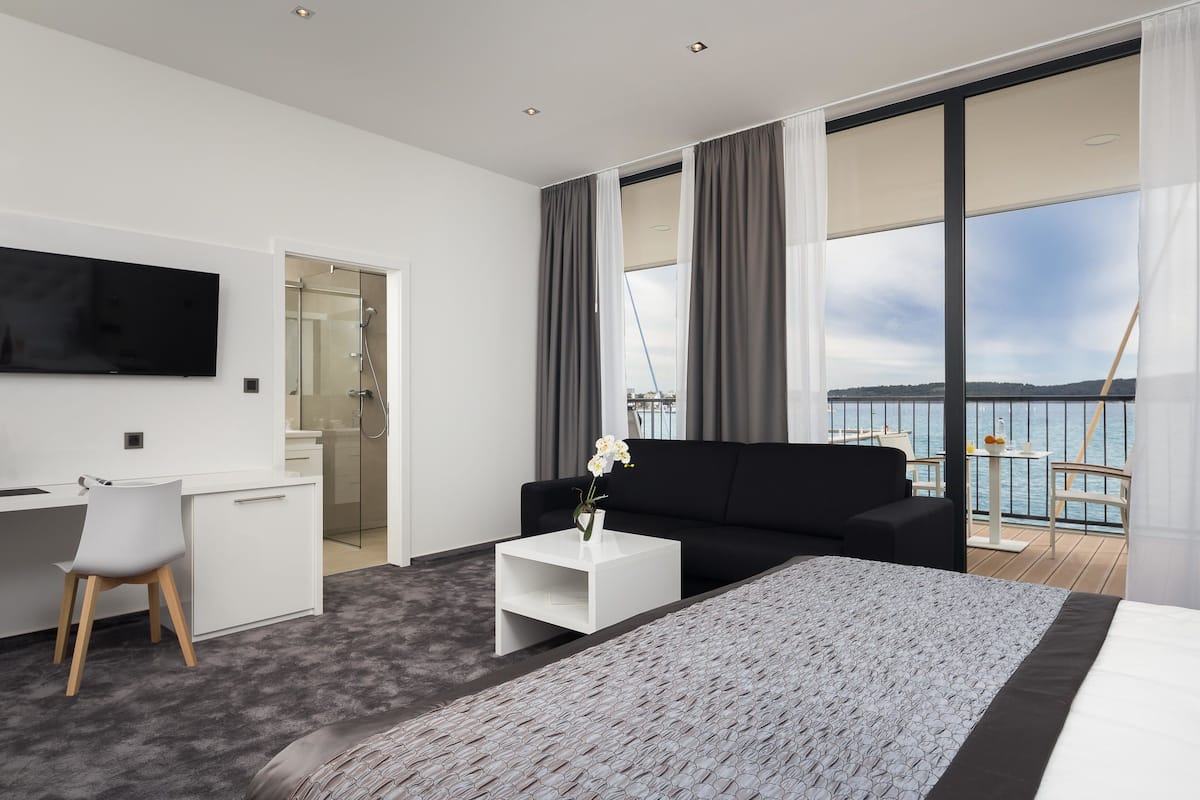 double room, balcony, sea view (kadulja) | premium bedding, memory-foam beds, in-room safe, desk