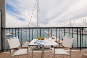 Habitación doble, balcón, vista al mar (Kadulja) | Balcón