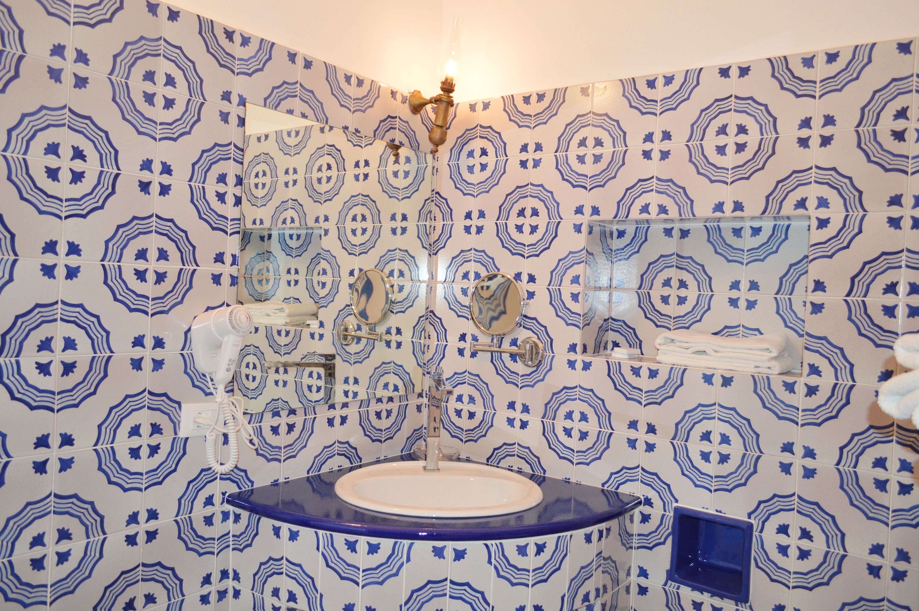 Double Room, Sea View | Bathroom sink