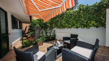 Apartment, 1 Bedroom, Terrace (at address Omiska 16 Street) | Terras