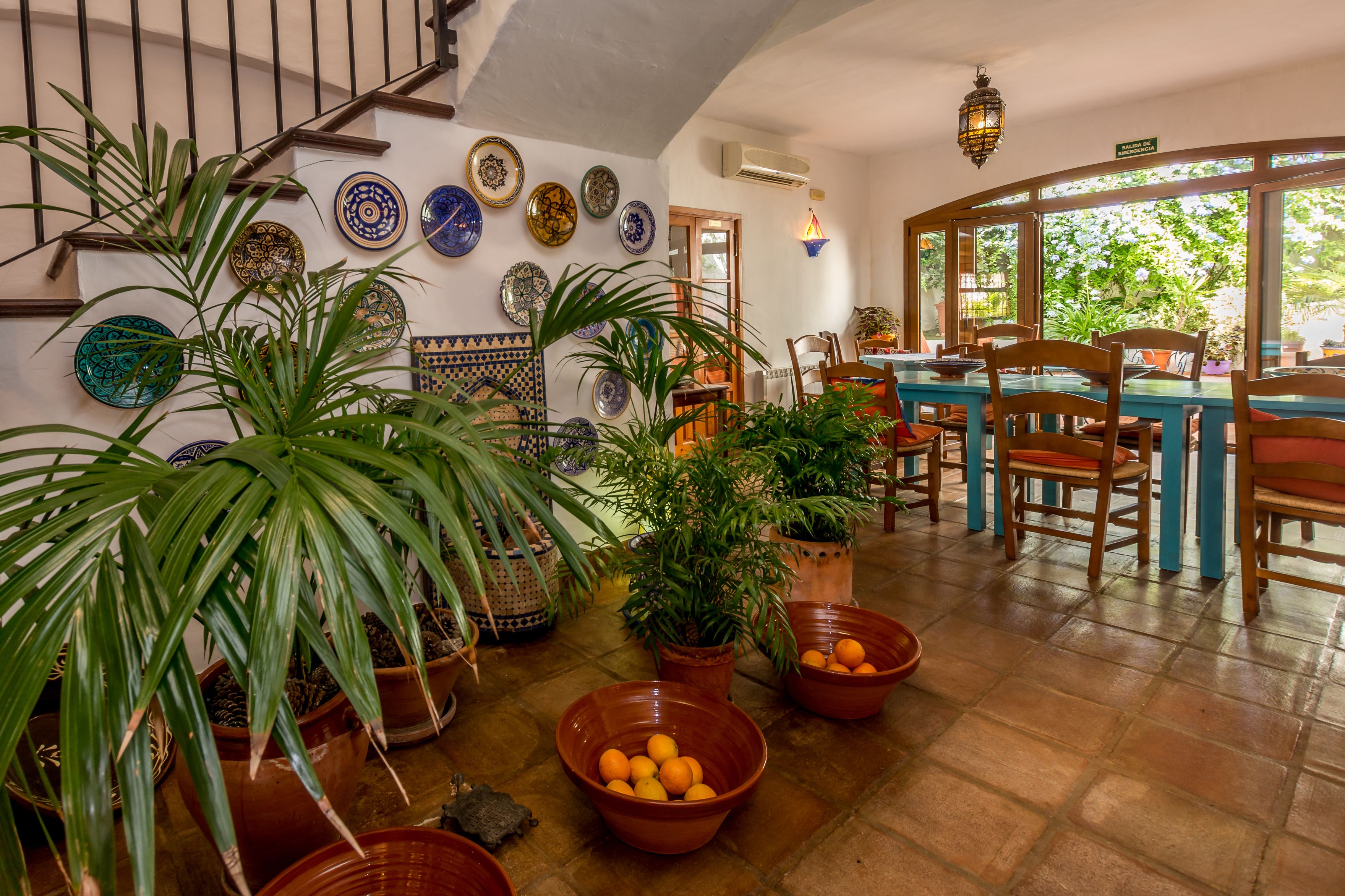 Kiến trúc tòa nhà