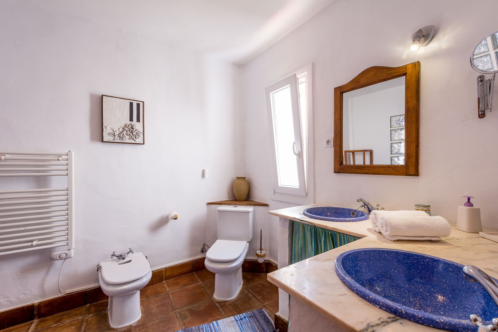 Chambre Luxe Double ou avec lits jumeaux, 1 très grand lit, balcon, vue montagne | Salle de bain | Douche, articles de toilette gratuits, sèche-cheveux