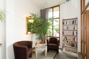 Sala de estar en el lobby