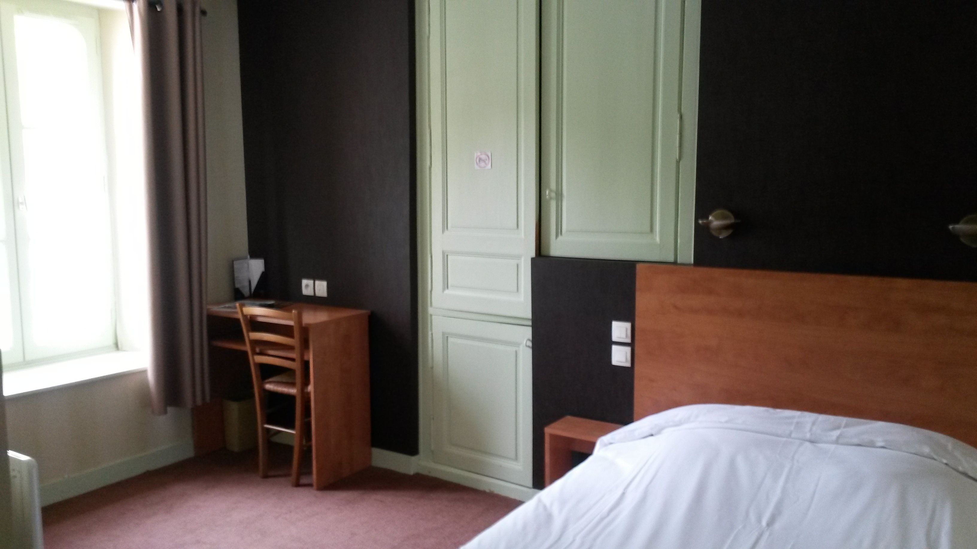 Desk, free WiFi, bed sheets