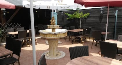 Hotel Restaurant La CrĂȘperie du ChĂąteau
