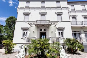 Fachada de la propiedad