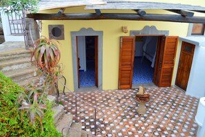 Front of property - Casa Ambra (Lipari)