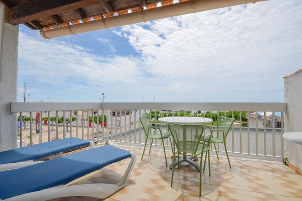 Comfort Double Room, Terrace, Sea View | Desk, iron/ironing board (on request), WiFi (free), bed sheets