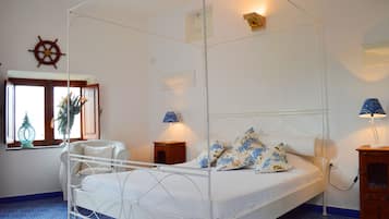 Studio, Sea View | Peti besi dalam bilik, Wi-fi percuma, cadar katil