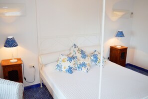 Caja de seguridad en la habitación, wifi gratis y ropa de cama 