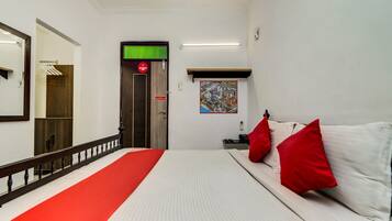 Double or Twin Room | Free WiFi