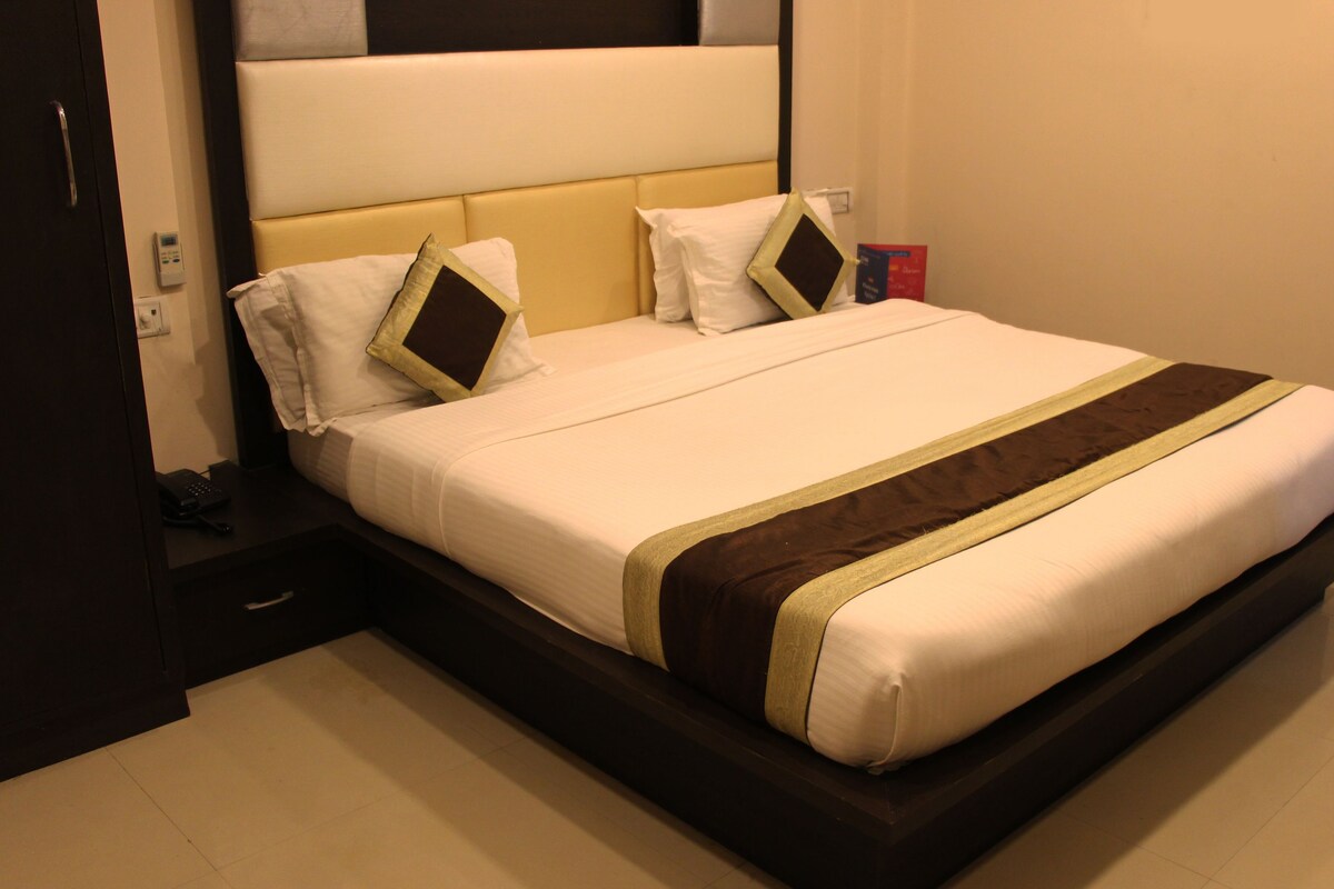 Double or Twin Room | Free WiFi