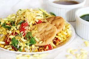Dining - OYO 4029 Cosy Tree Rooms (Noida)