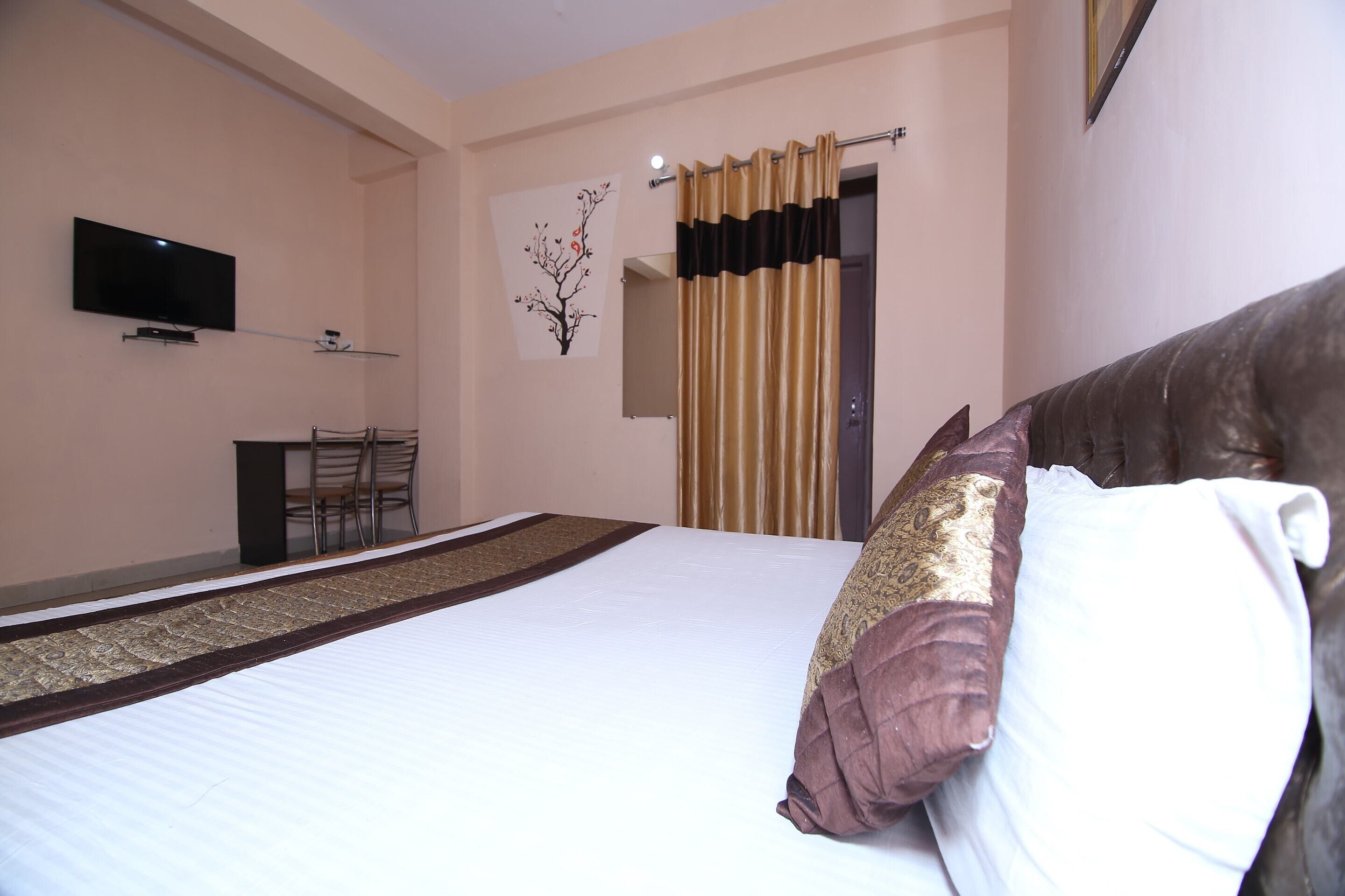 Standard Double Room | Bed sheets