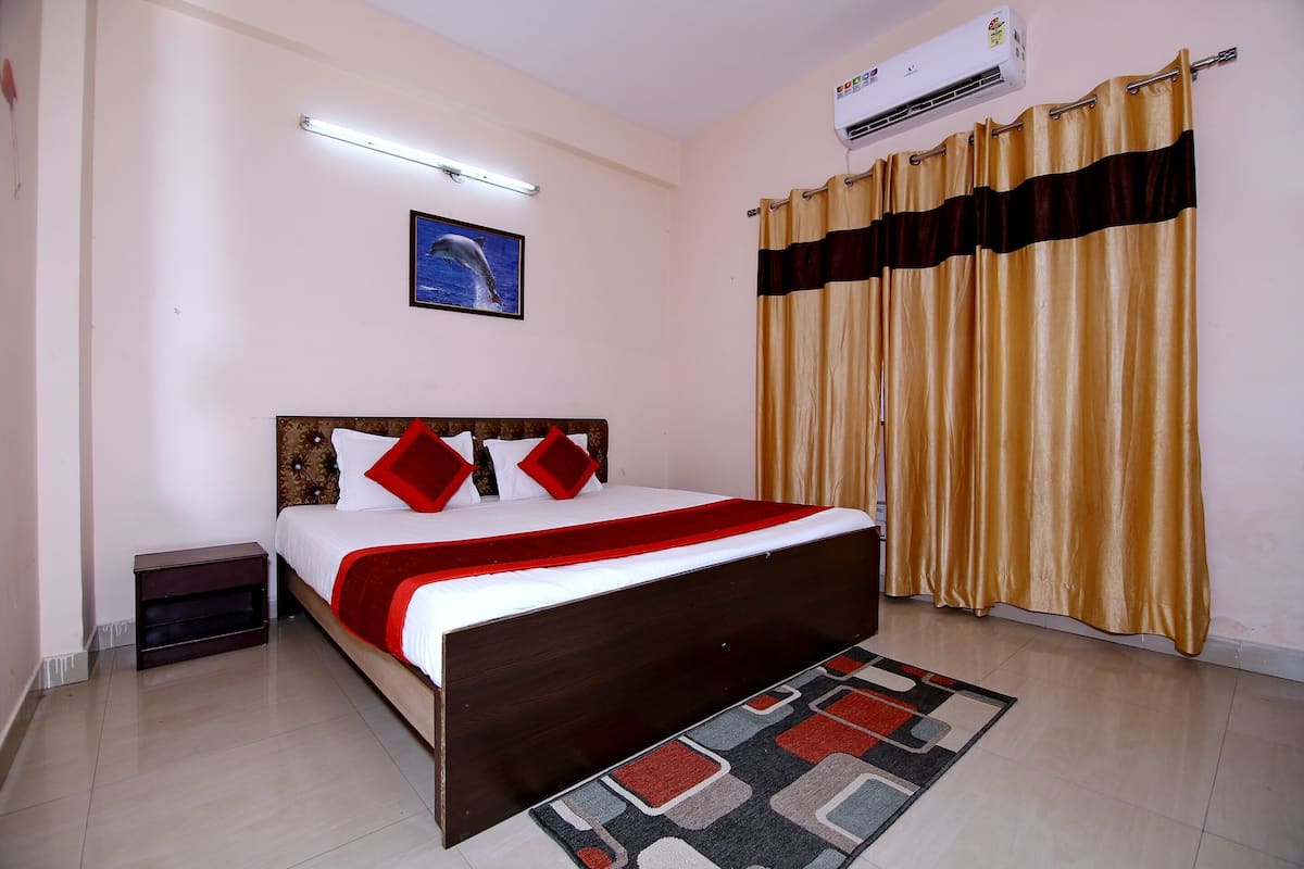 Standard Double Room | Bed sheets