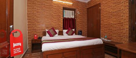Standard Double Room | Free WiFi