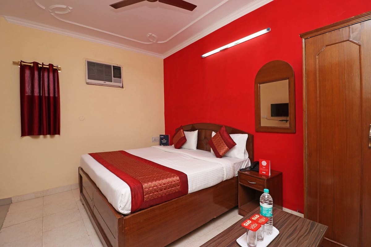 Standard Double Room | Free WiFi
