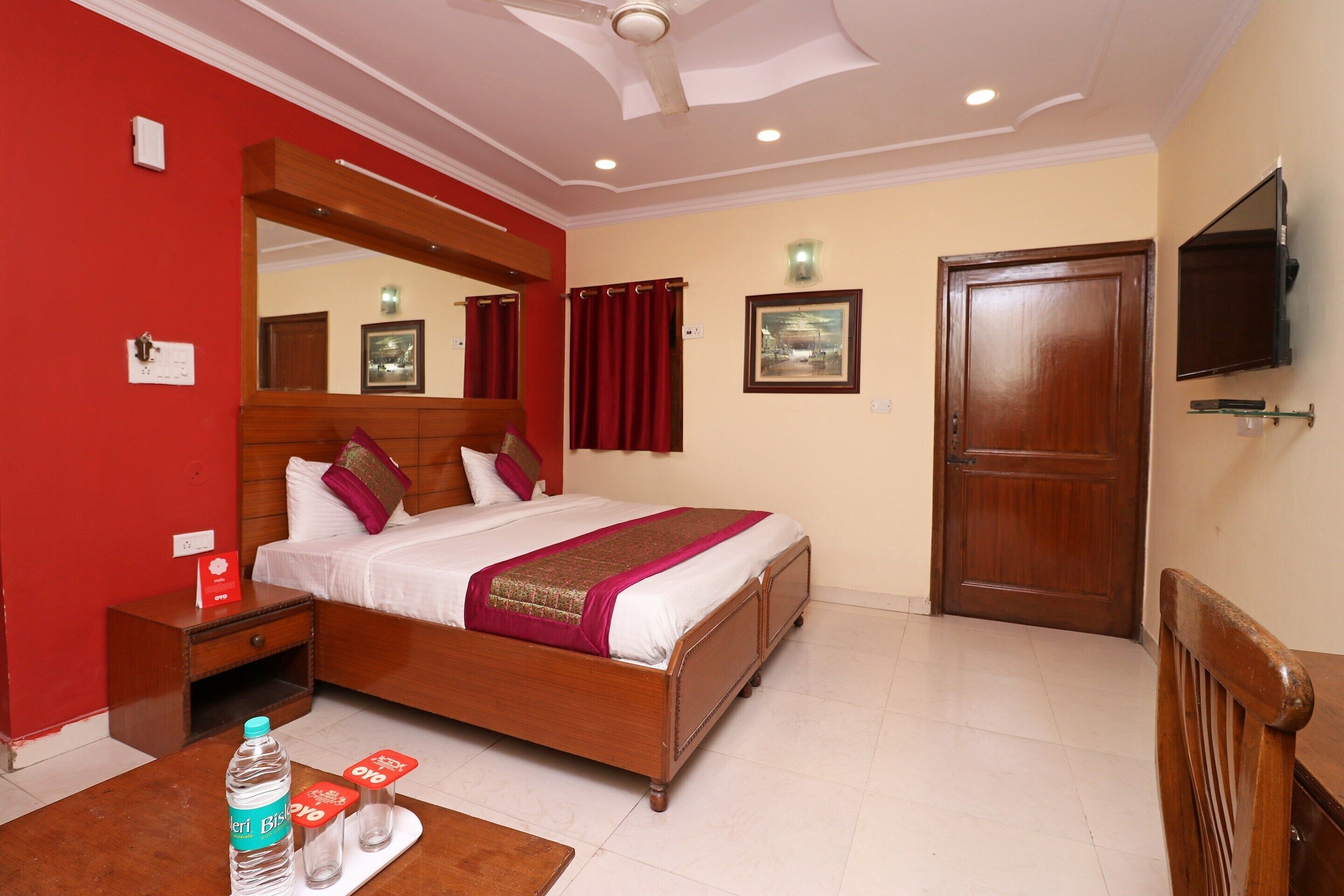 Standard Double Room | Free WiFi