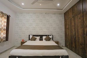 Room - OYO 10287 Home 3BHK Villa near Lake City Mall (Udaipur)