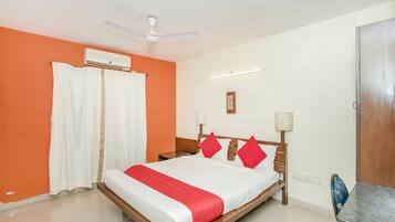 Standard Double Room | Bed sheets