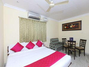 Double or Twin Room | Free WiFi