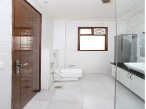Free toiletries, towels