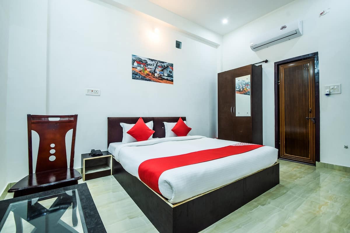 Kamar Double Standar | Wi-Fi gratis dan seprai linen