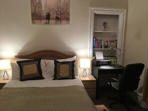1 bedroom, desk, iron/ironing board, free WiFi - Union Apartments (Dundee)