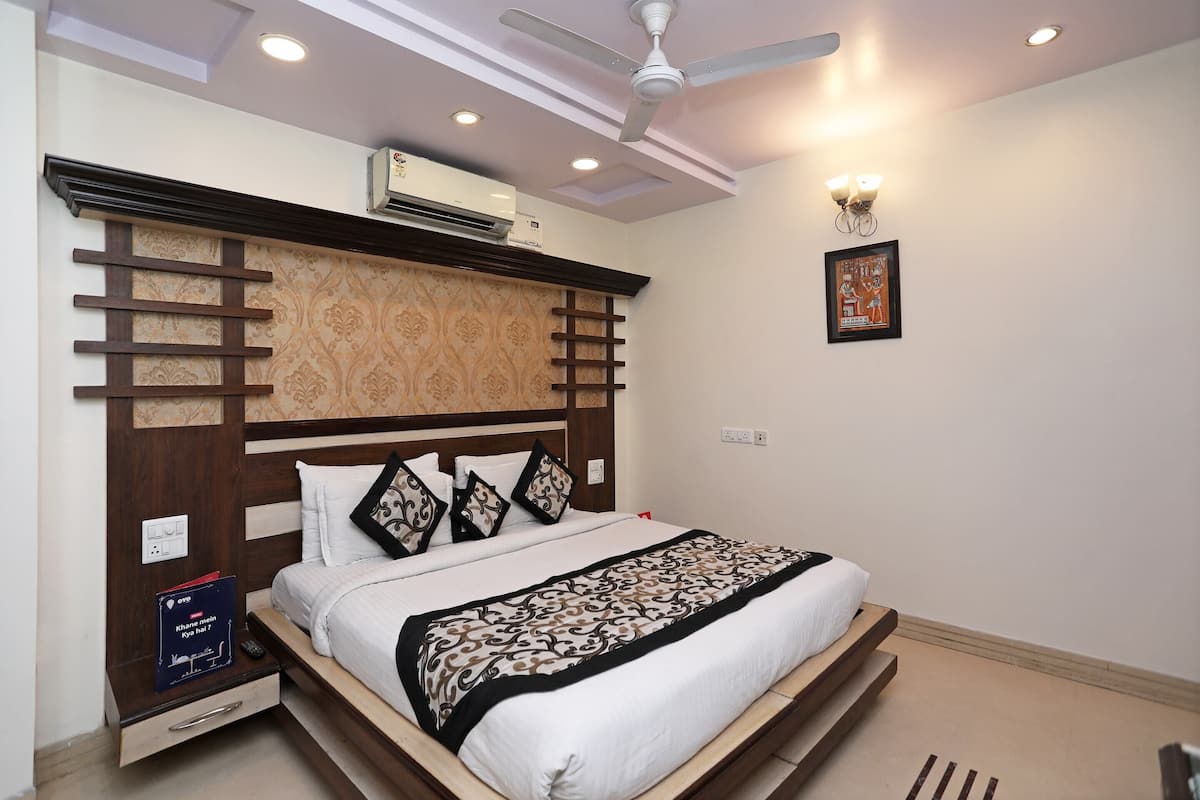 Standard Double Room | Bed sheets