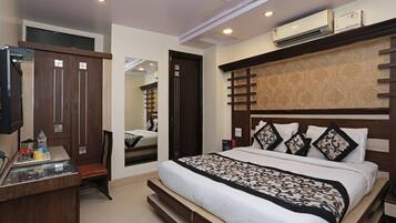 Standard Double Room | 1 bedroom, bed sheets