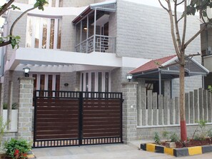 Bagian depan properti