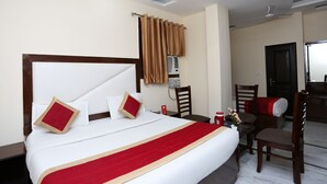 Suite, 1 King Bed - OYO 10557 Le Mount (New Delhi)