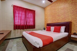 Deluxe-Doppel- oder -Zweibettzimmer, 1 Queen-Bett | Kostenloses WLAN