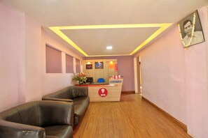 Lobby - OYO 10950 Hotel Hills Palace (Ootacamund)