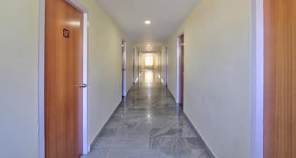 OYO 10950 Hotel Hills Palace