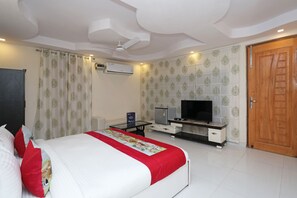 Double or Twin Room | Free WiFi