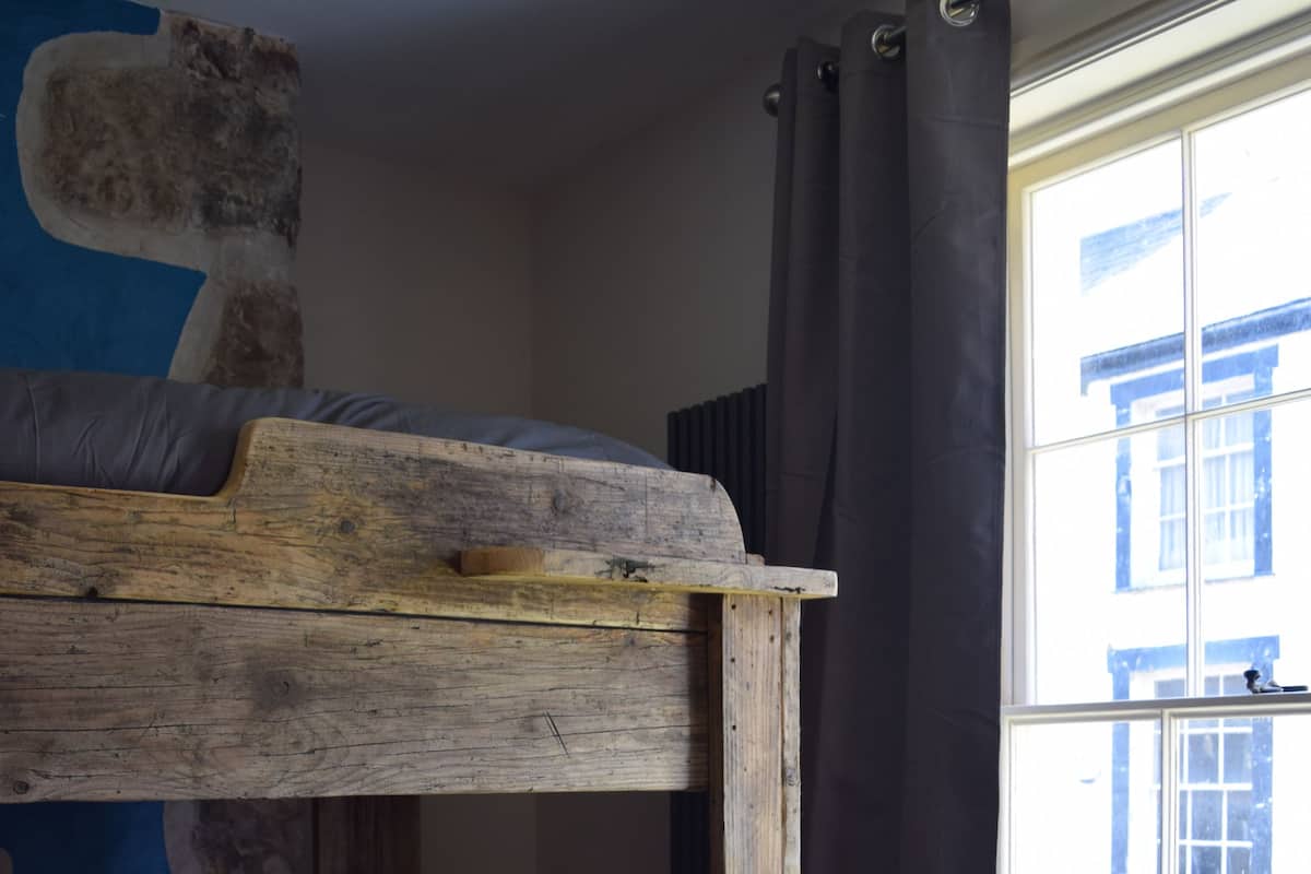 Twin kamer, gedeelde badkamer (Bunk Beds) | Geluiddichte muren, gratis wifi, beddengoed
